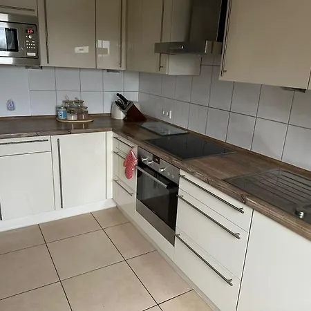 Cozy Private アパート ボーフム